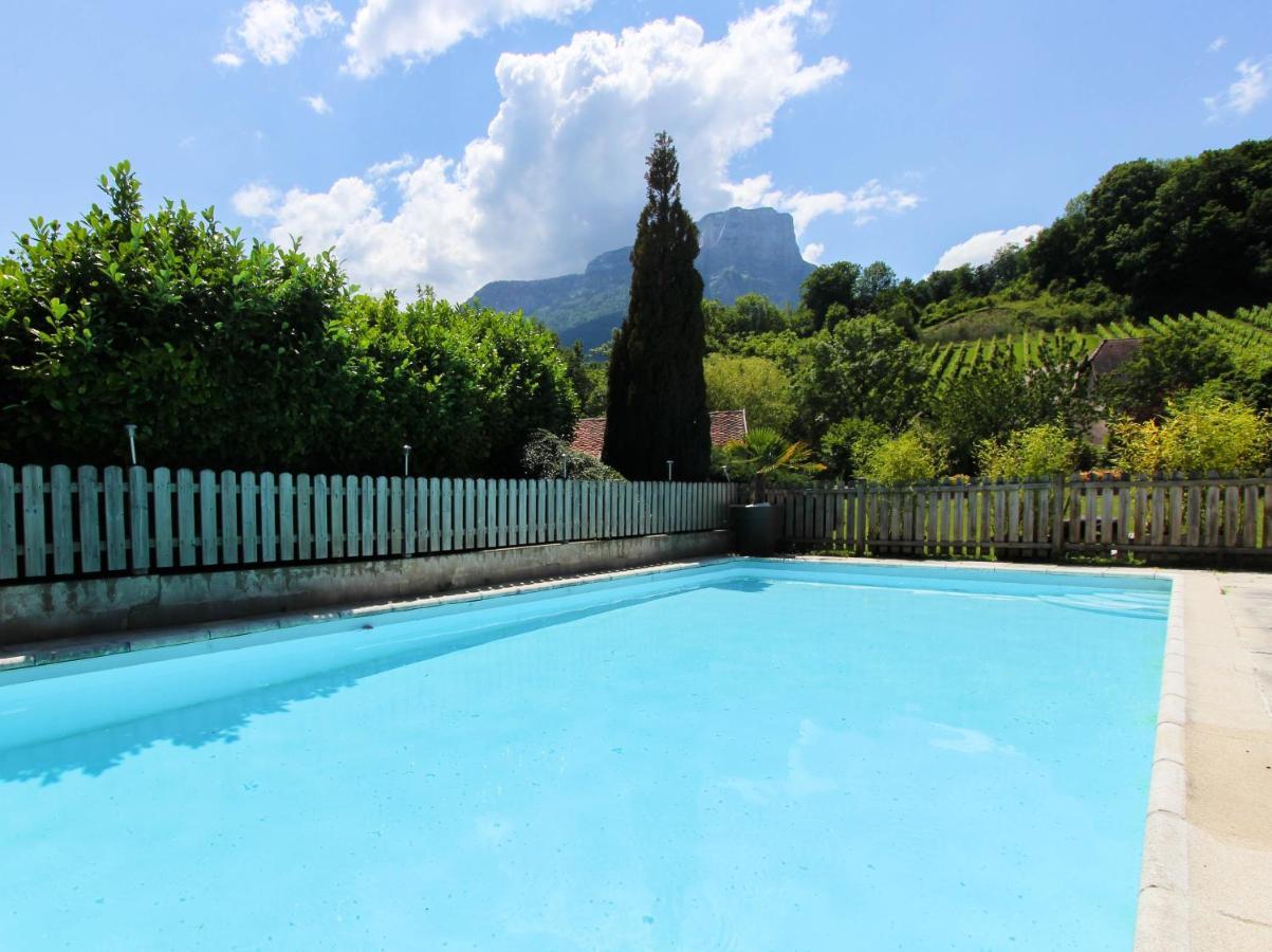 L'Etang De La Tourne Bed & Breakfast Les Marches Dış mekan fotoğraf