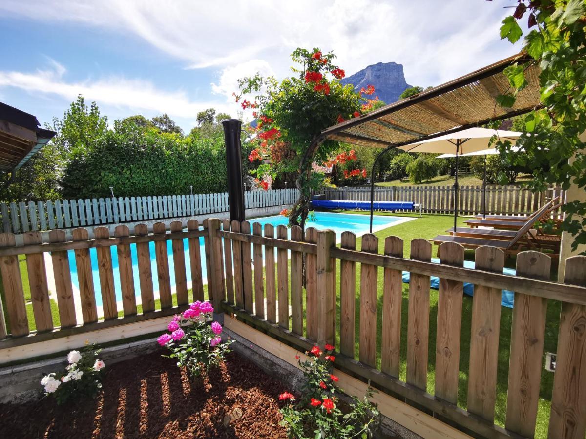 L'Etang De La Tourne Bed & Breakfast Les Marches Dış mekan fotoğraf
