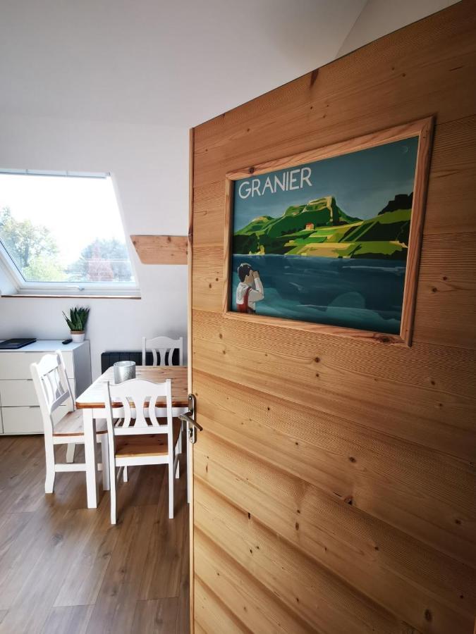 L'Etang De La Tourne Bed & Breakfast Les Marches Dış mekan fotoğraf