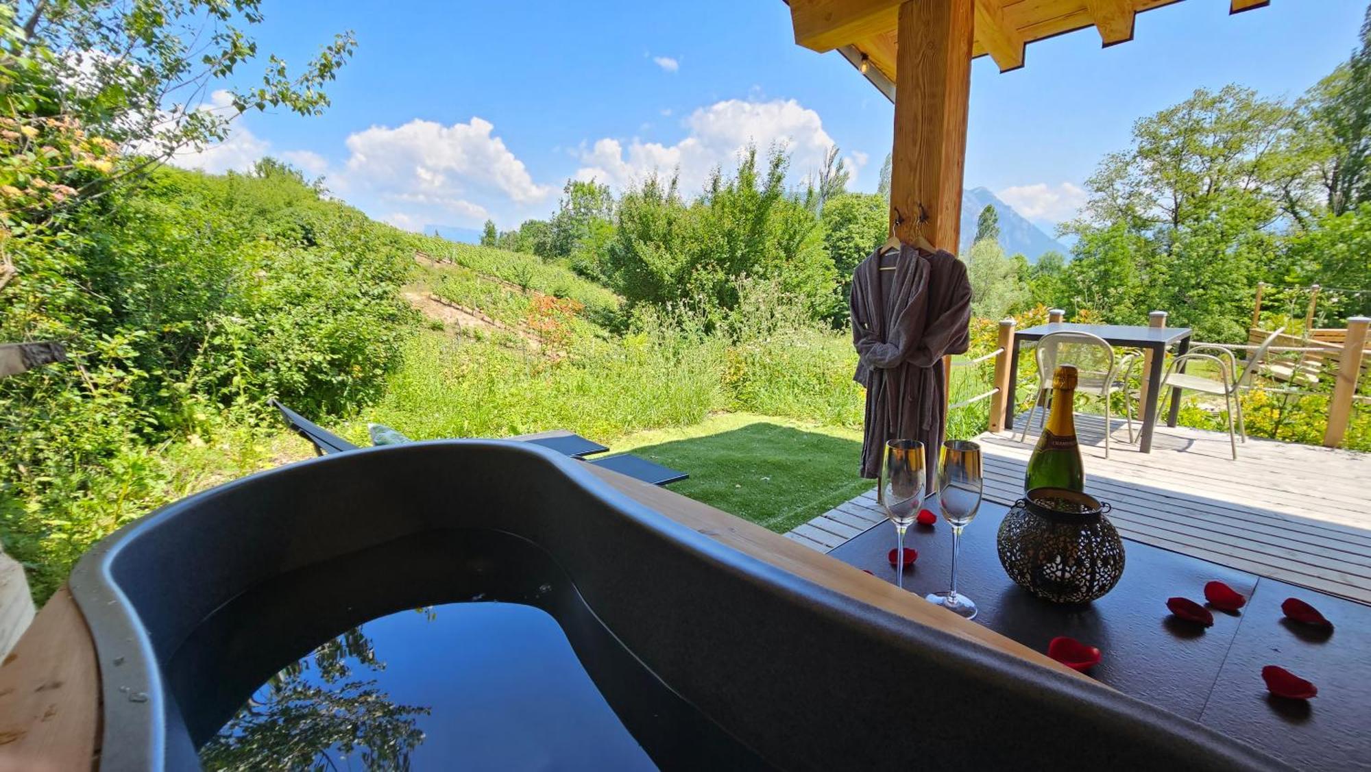 L'Etang De La Tourne Bed & Breakfast Les Marches Dış mekan fotoğraf
