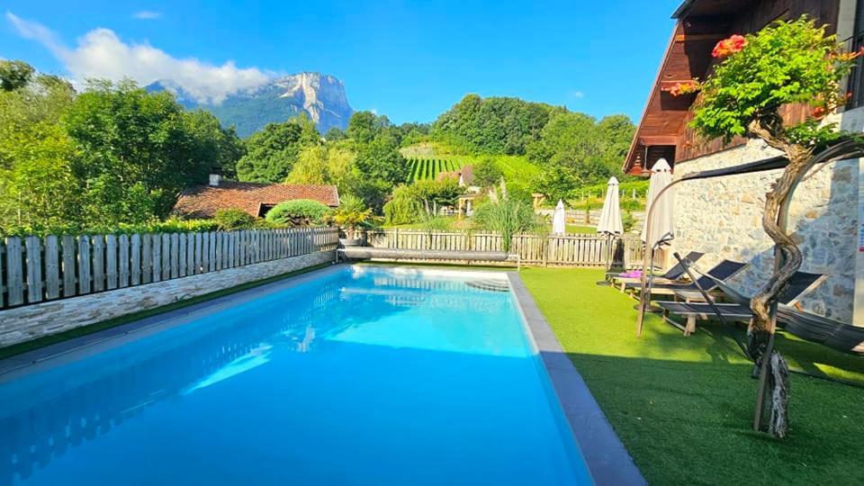 L'Etang De La Tourne Bed & Breakfast Les Marches Dış mekan fotoğraf